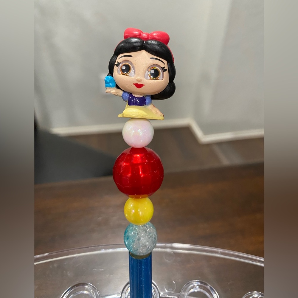 Snow White Doorable Pen